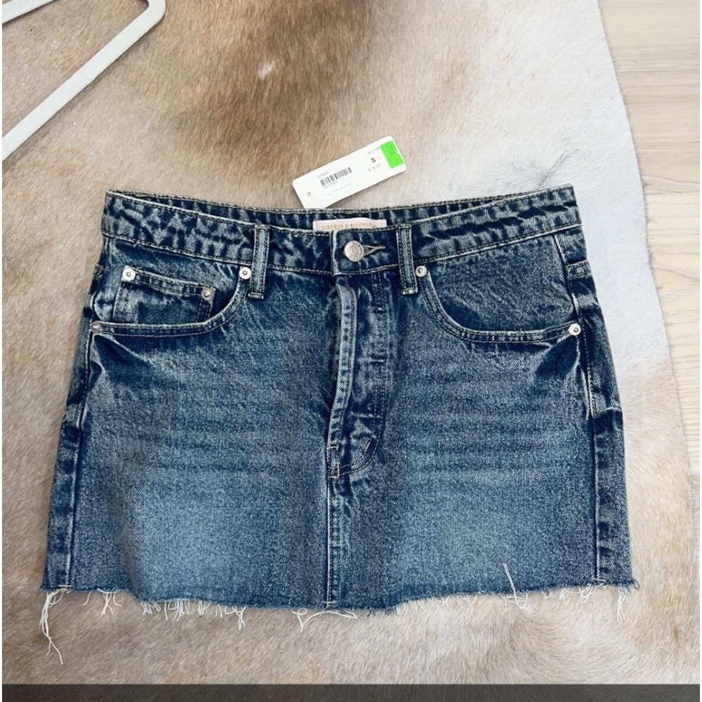 Pookie and Sebastian denim skirt. Size small. New with tags on never worn. $20
